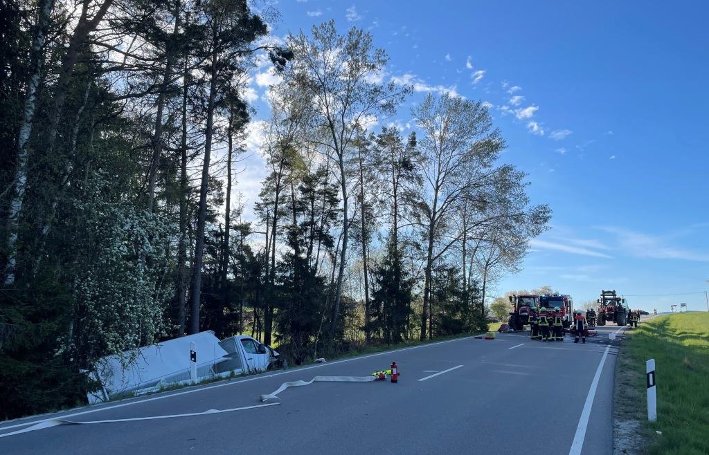 B 85 Chaos Schwerer Unfall Heute Sperrung Und Kilometerlange Stausfeed