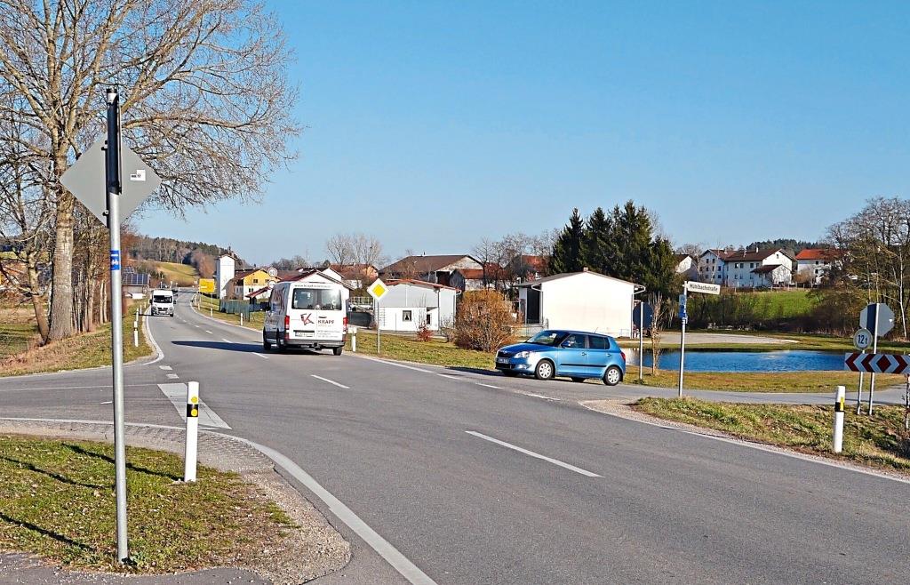 Kreisverkehr kommt erst 2024