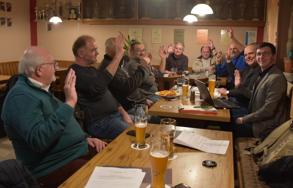 Schlatzendorf Aus Arbeitsgemeinschaft wird ein Dorfverein