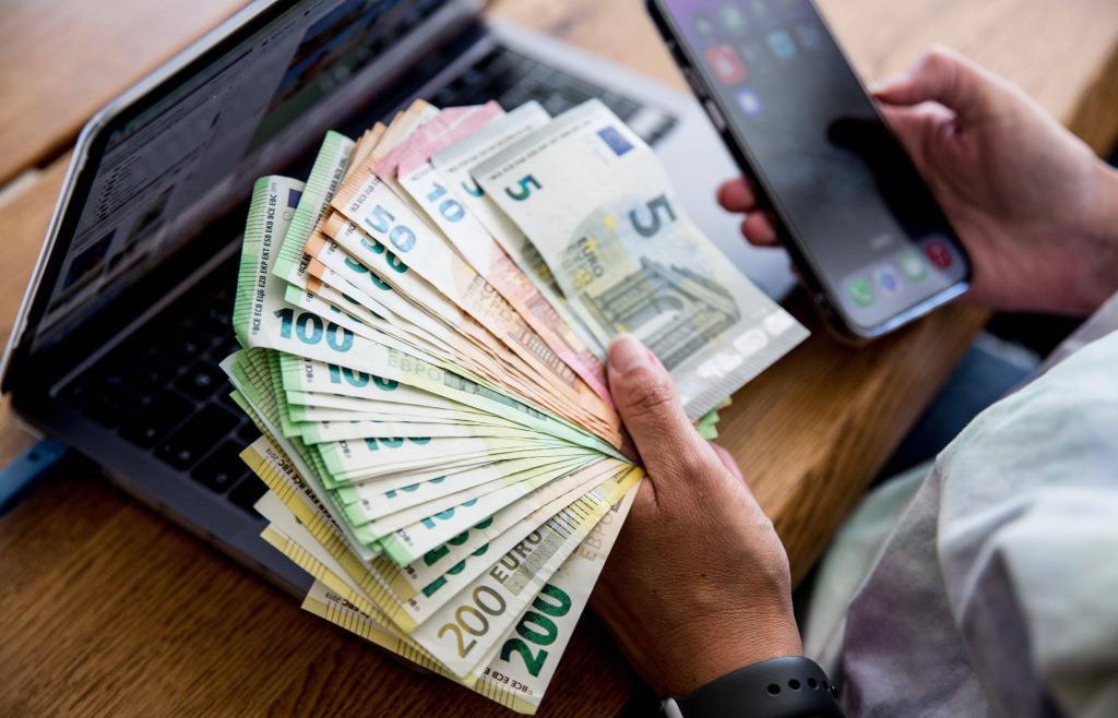 Verwunderlich 30000 Won In Euro Bilder