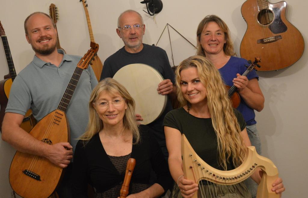 Projekt Lebensfreude Burghauser Harfenistin Marion Hensel stellt