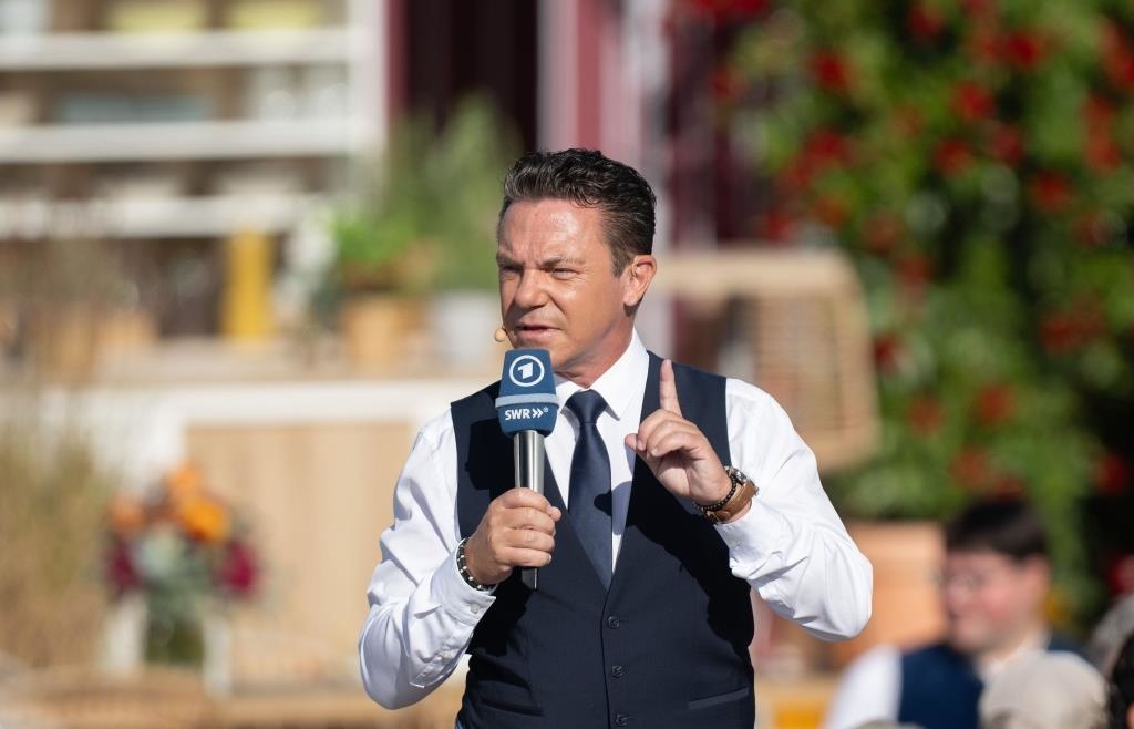 „Immer wieder sonntags“ vor Comeback? Schlagerstar Stefan Mross macht Fans ...