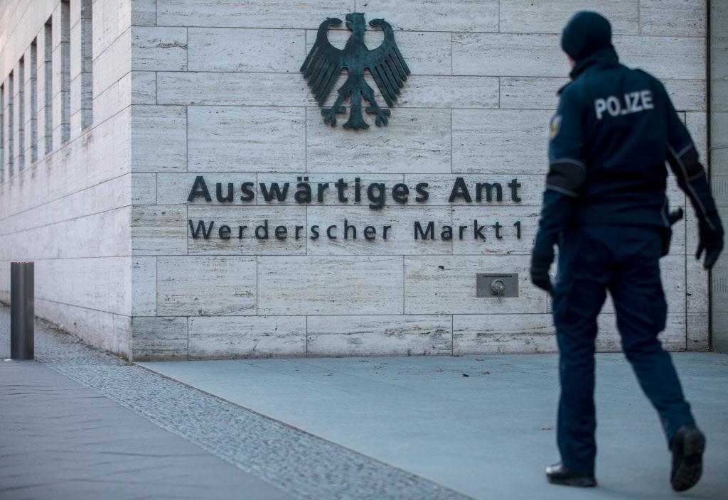 Foreign Office: Chinese laser attack on German aircraft - | Ambassador ...