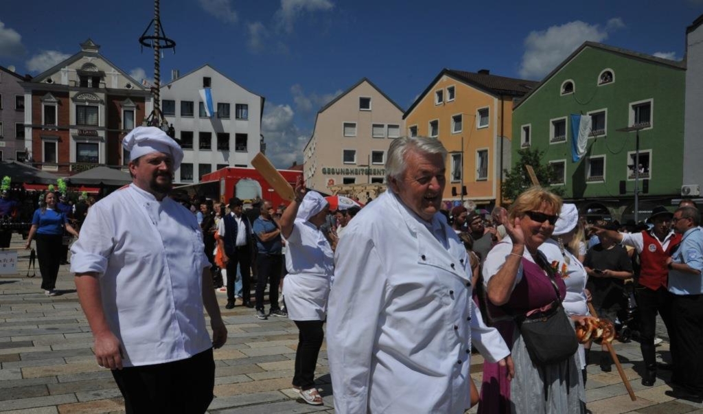 Grandioser Festzug zum Pichelsteiner-Jubiläum