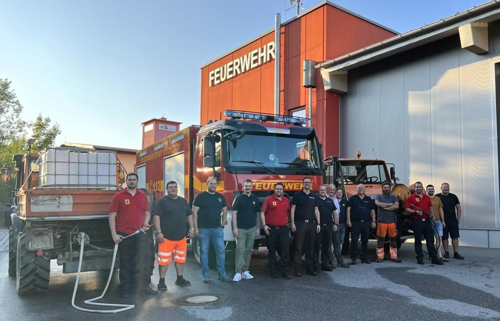 Gegen Waldbrand gerüstet: Private Unimogs für Viechtacher Feuerwehren umgebaut