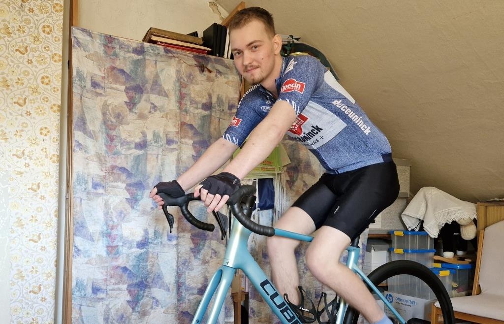Biathlete Vincent Fuchs (19) from Drachselsried successfully fought a ...