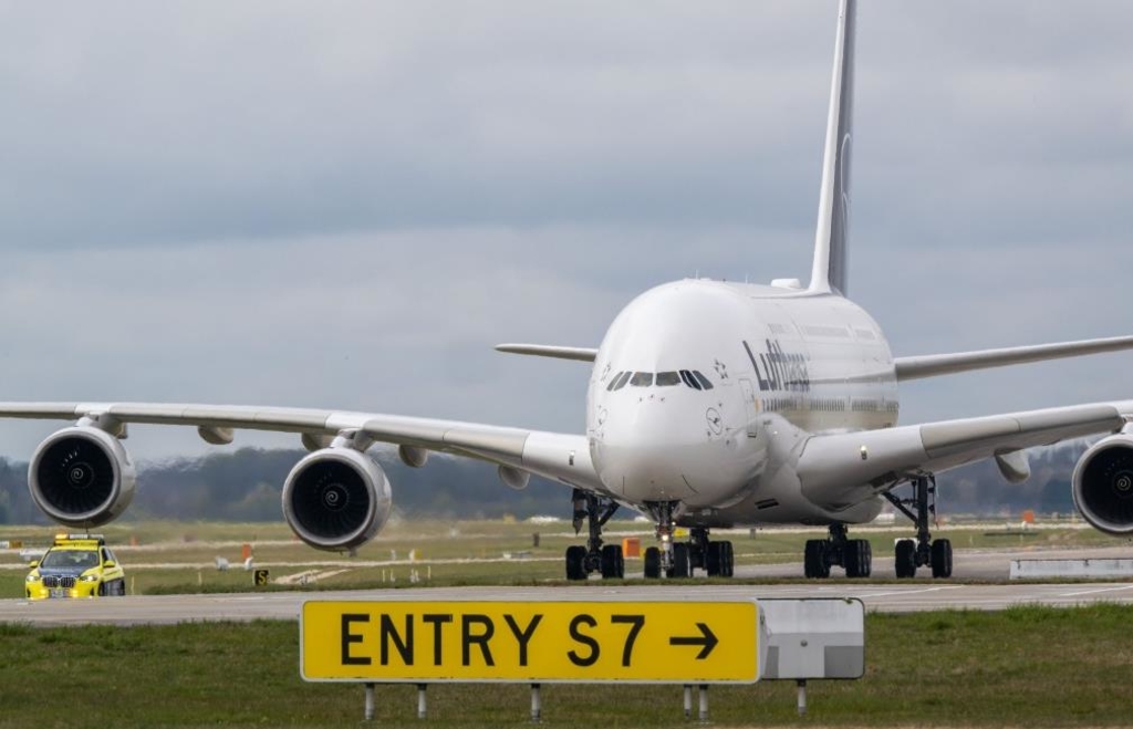 Lufthansa-Airbus A380 landete in München viel zu früh: Ermittler enthüllen ...