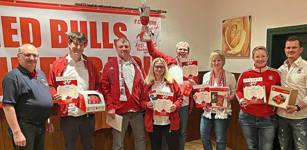 Ehrungen für 25 Jahre Treue und Kegelmeisterschaft bei den „Red Bulls ...