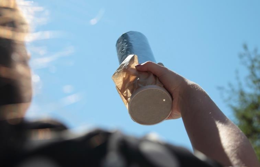 last-minute-bastelidee-mit-dieser-lochkamera-verpasst-ihr-die