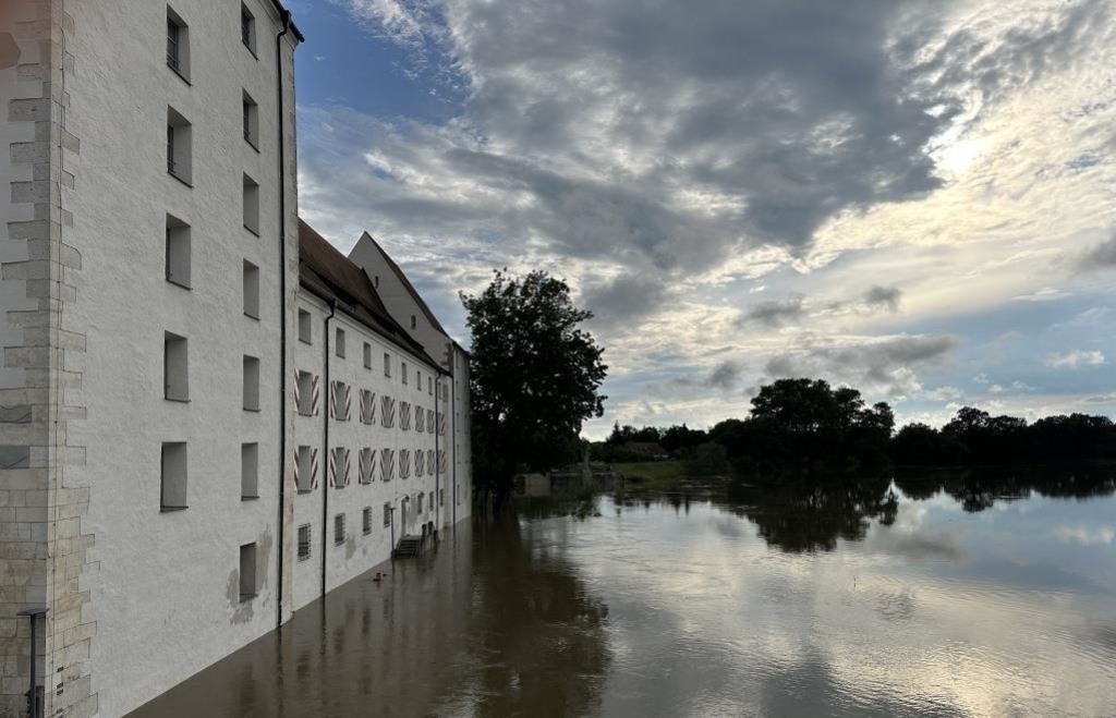Sitemapcdatahttpwwdcellcare1comelegantes Was Ist Heute In Straubing Passiert Bild