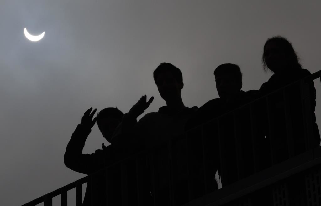 Sonnenfinsternis und Sternschnuppen: Wann der Himmel 2026 ein doppeltes ...