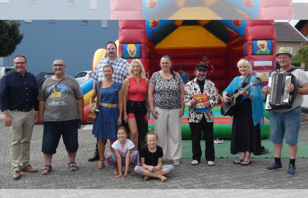 Charity event by the Eberhofer fan club in Gangkofen