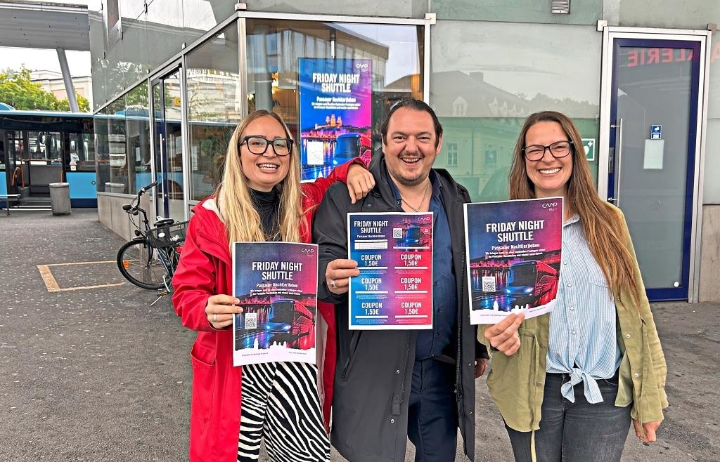 21. August - „Friday Night Shuttle“ fährt im September: Mit dem Party-Bus von Bad Füssing nach Passau