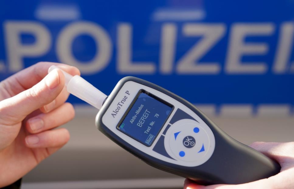 Mit 3,14 Promille: 45-Jähriger verursacht Unfall auf der A3 bei Passau 