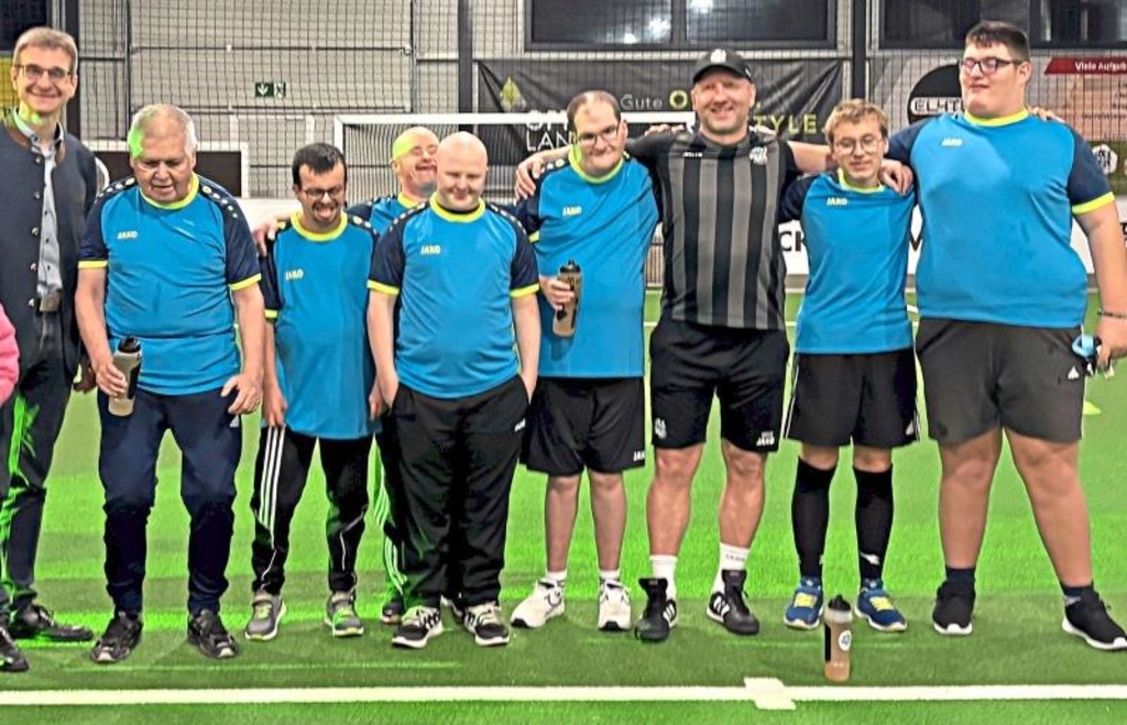 Bolzrebellen“: Fußballer mit Handicap aus FRG spielen als neues Team zusammen