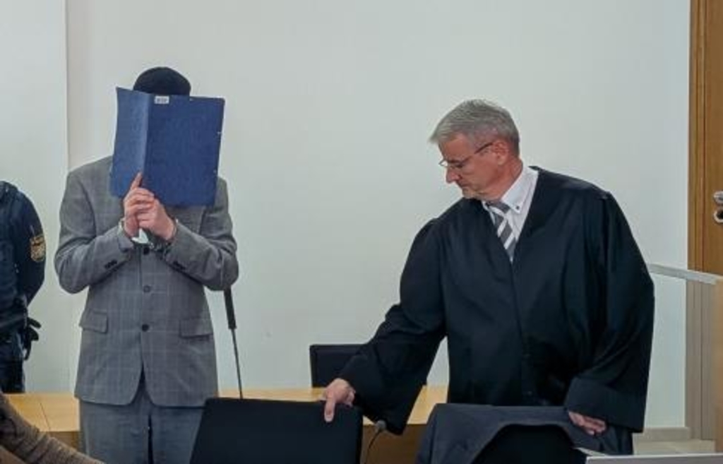 Several witnesses shed light on the defendant's past in the Zwiesel ...