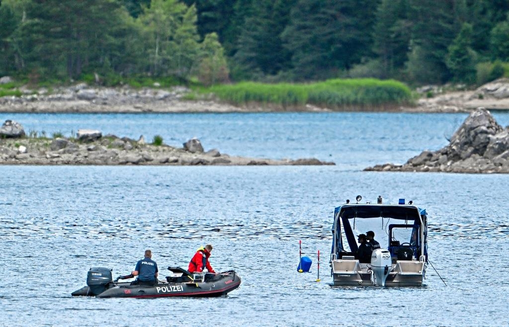 Debatte nach Tretboot-Unglück im Eibsee: „Schwimmweste sollte ...
