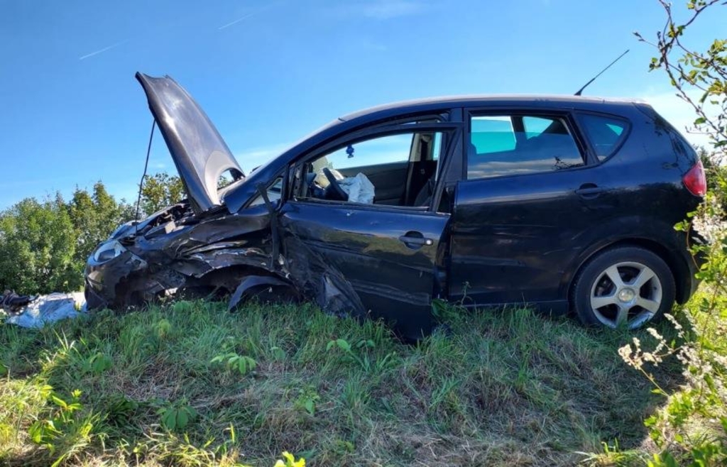 Autofahrer bei Unfall zwischen Kirchdorf am Inn und Stammham verletzt