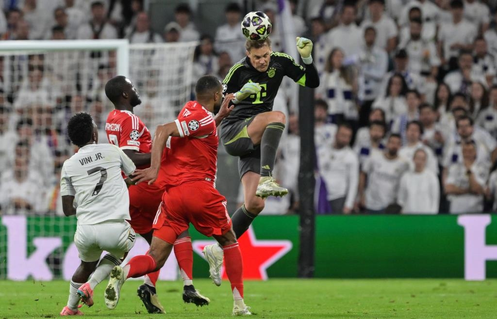 Kane scores, Neuer saves: FC Bayern shocks Real Madrid with a 2-1 victory