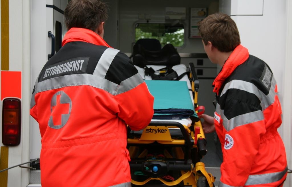 Angehörige finden Siegsdorfer (73) leblos Nachbarin rettet sein Leben
