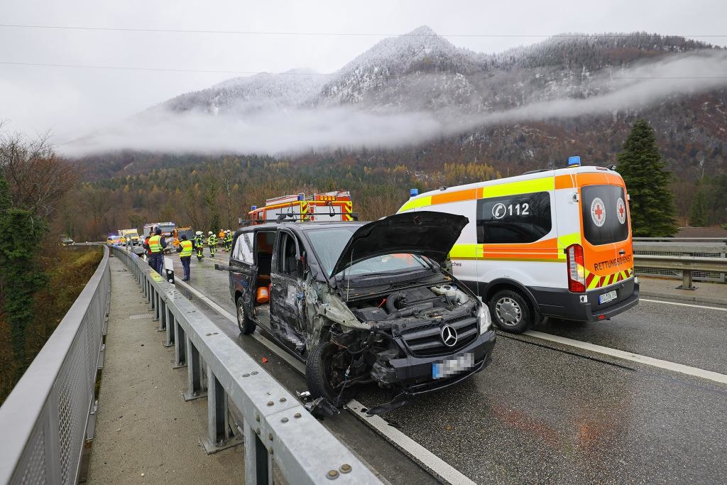 B20 Chaos Massenkarambolage Unfall Auf B20 Heute Bringt Verkehr Zum Erliegen