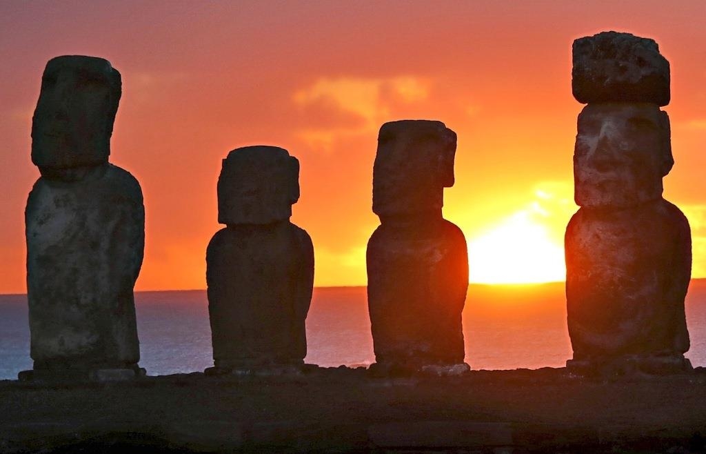 Rapa Insel Die Kolosse von Rapa Nui: Die Oster-Insel und ihre Geheimnisse