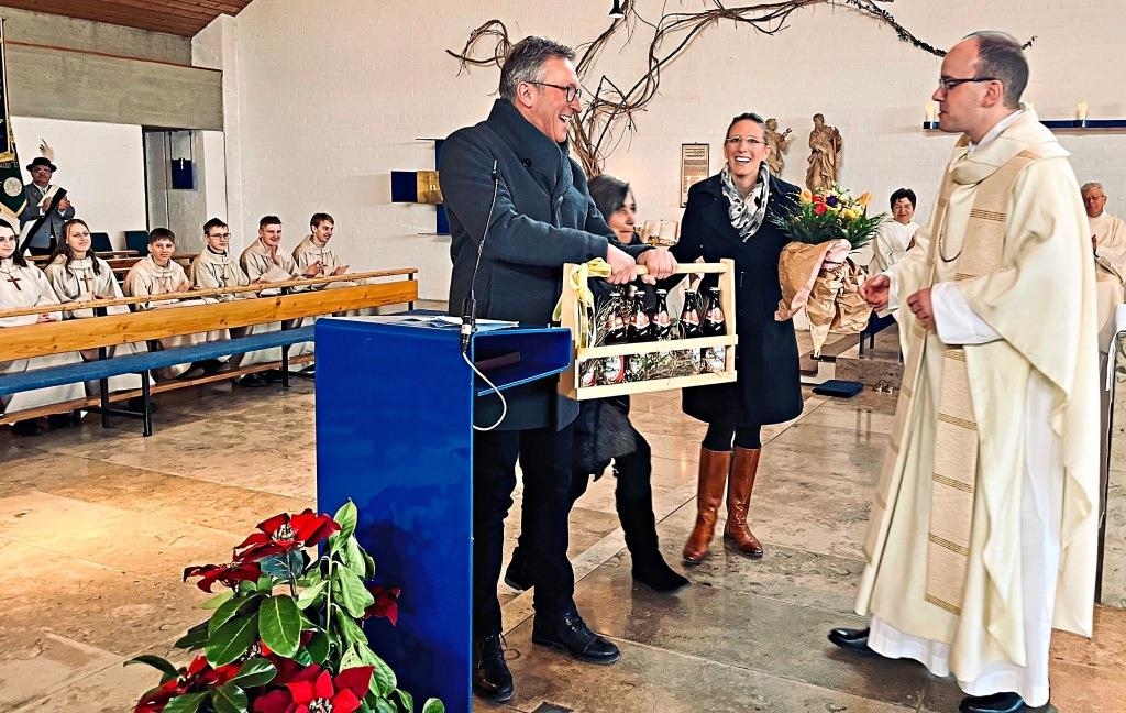 Fremd Ist Der Fremde Nur In Der Fremde „Ein Fremder ist nur in der Fremde fremd“