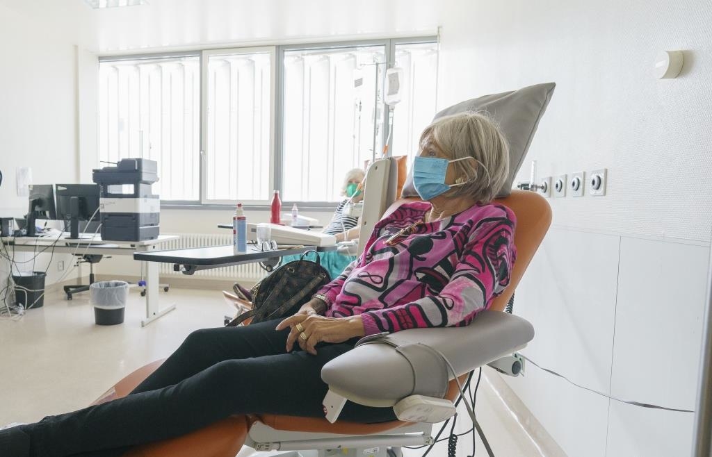 Klinikum sagt Chemo ab: Deggendorfer Patientin des MVZ musste sich selbst ...