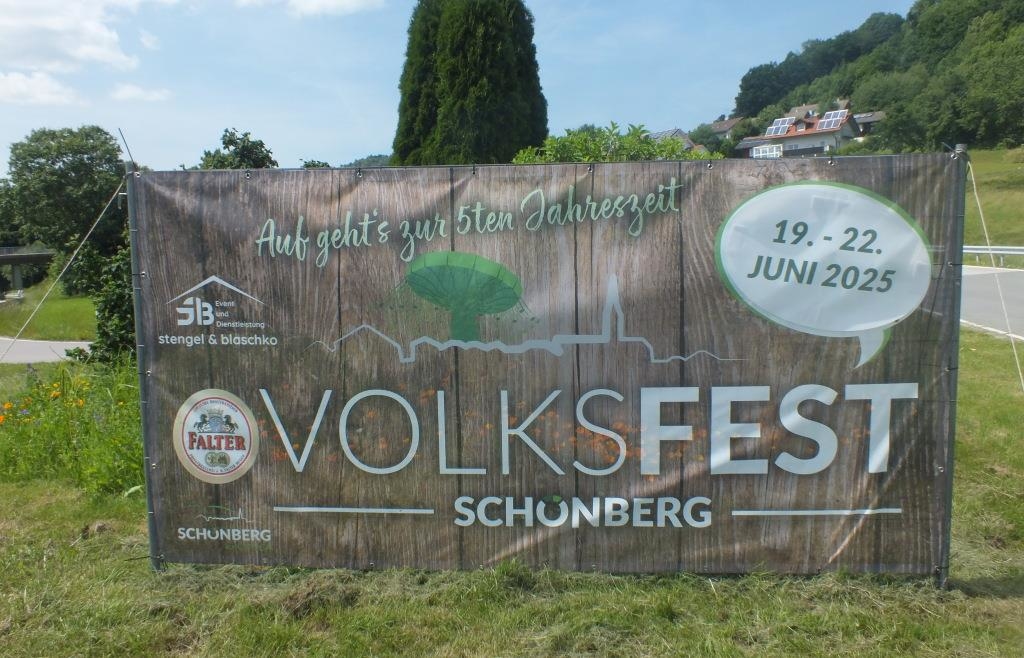 volksfest-startschuss-am-donnerstag-in-sch-nberg-vergn-gungspark-und