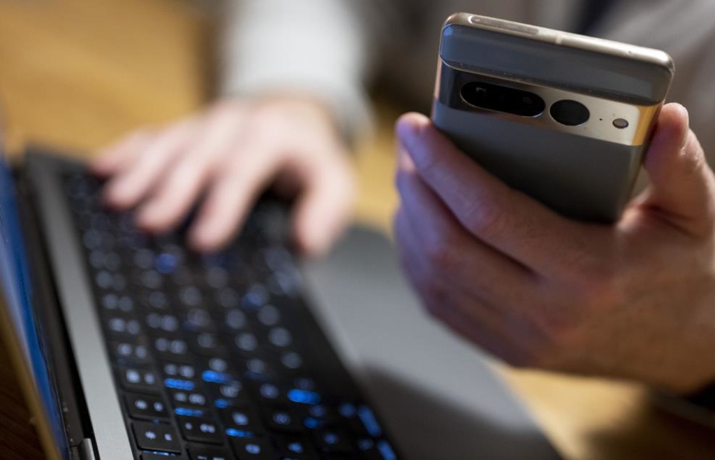 Smartphone instead of landline internet: Does it pay off?