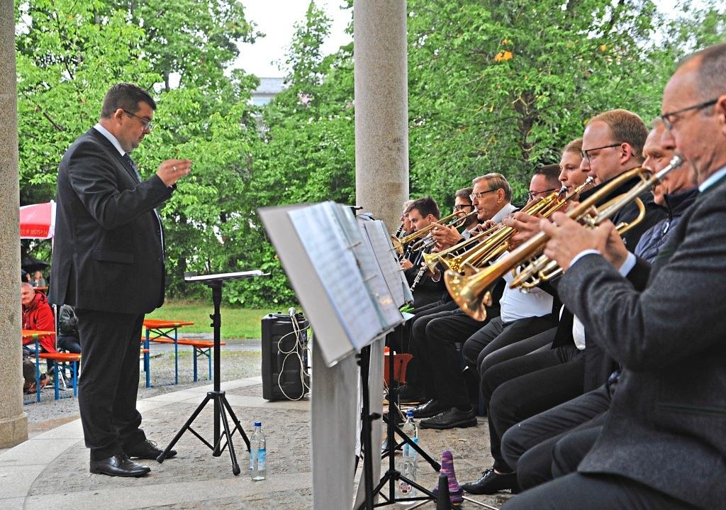Pichelsteiner-Serenade mit gepflegter Blasmusik