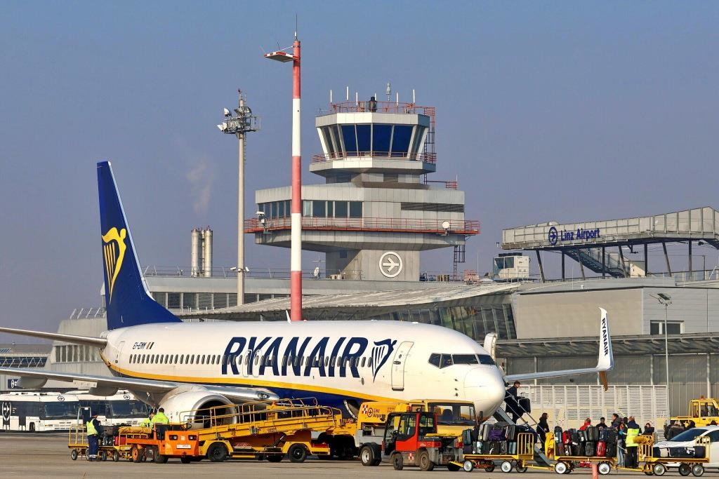 Hohe Kosten in Österreich: Ryanair kappt Verbindung zwischen Linz und ...