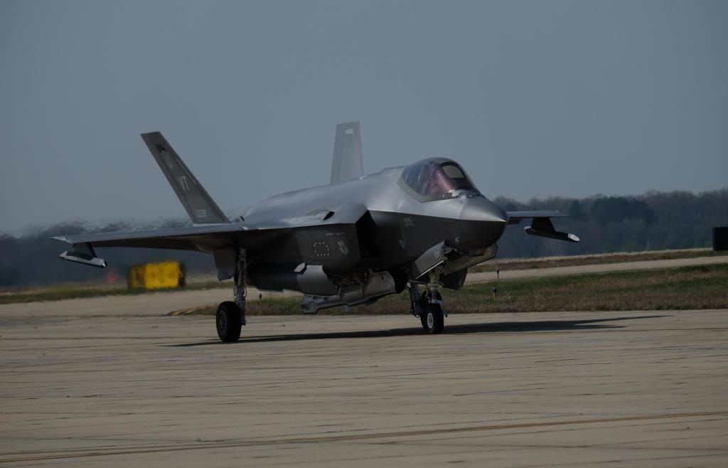 Bundeswehr bekommt ersten F-35-Tarnkappen-Flieger