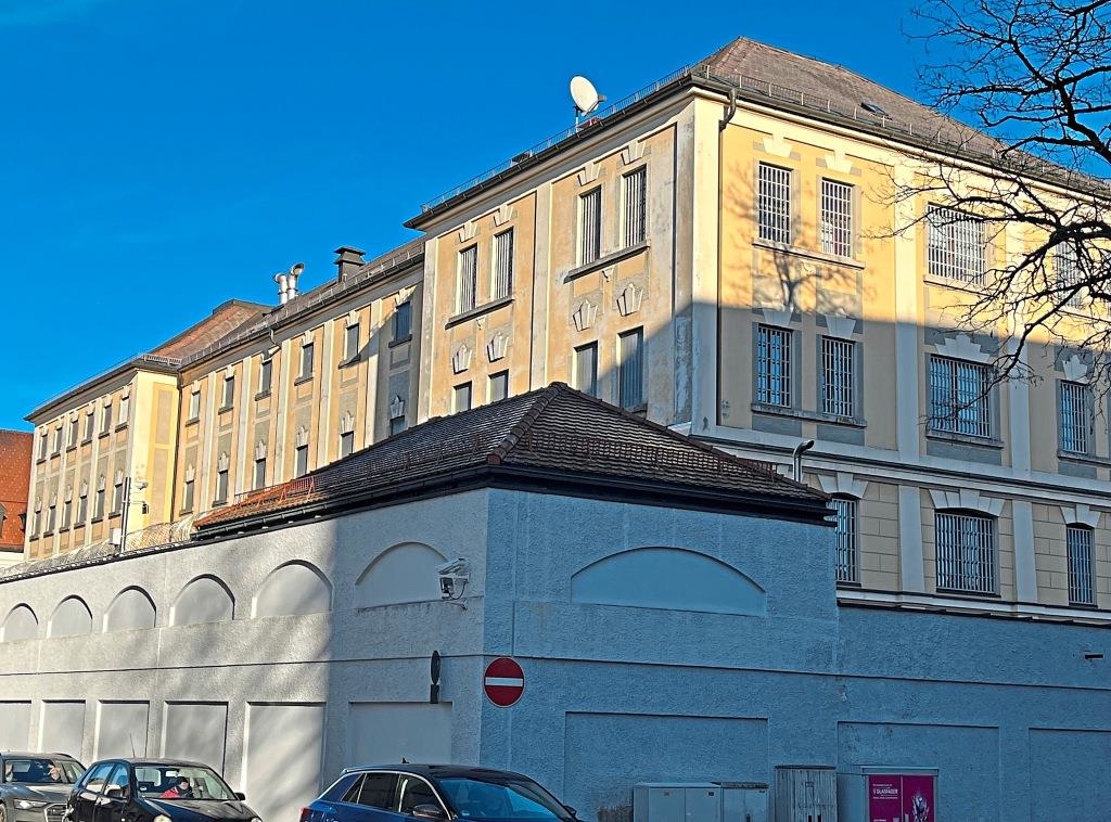 Cordon Bleu und Mandarinen-Schoko-Kuchen zum Fest