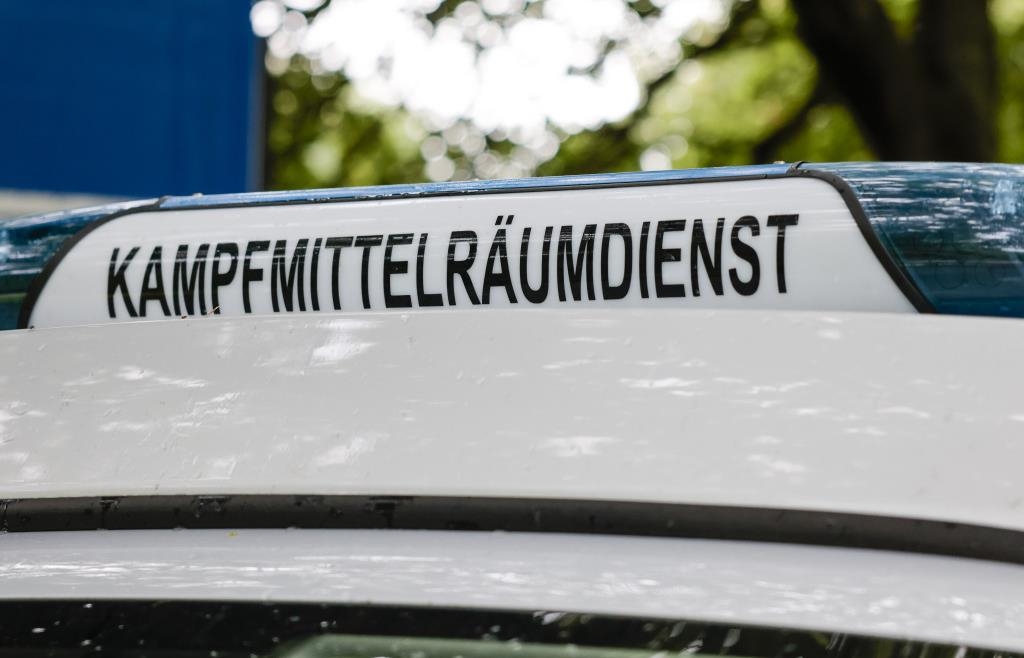 Handgranate in der Donau bei Deggendorf gefunden – Sprengkommando rückt an