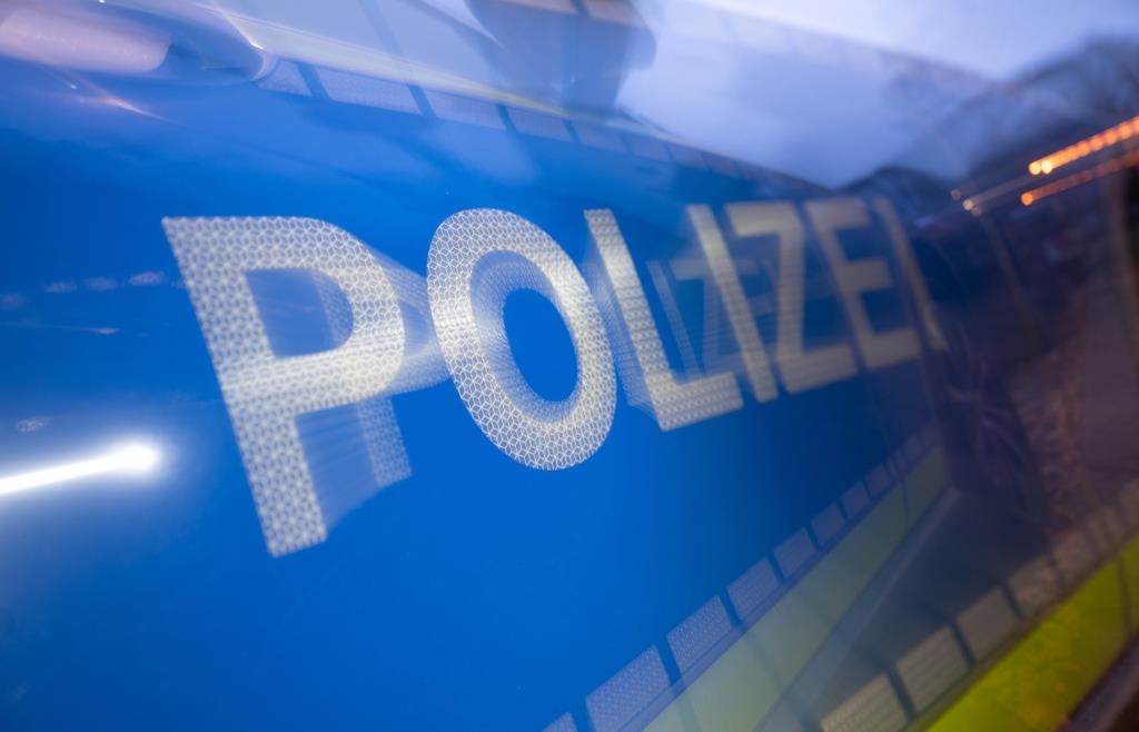 Too many defects: Police pull a car off the road in Bayerisch Eisenstein