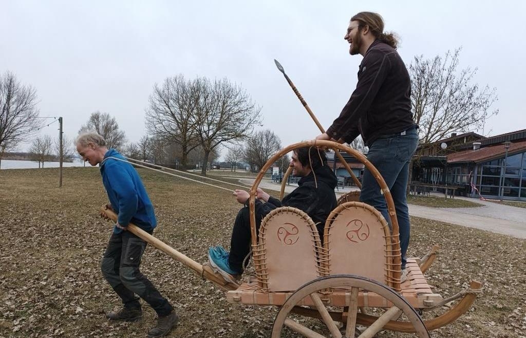 Mit dem Streitwagen in die Vergangenheit: Geschichtswissenschaften mal ...
