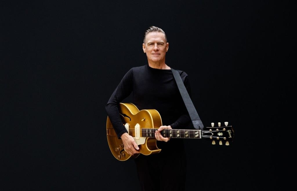 Open-Air-Tournee: Bryan Adams kommt 2027 nach Rosenheim und Deggendorf