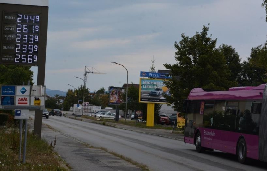 2,40 Euro für den Liter Benzin: Wie Plattlinger Firmen mit hohen ...