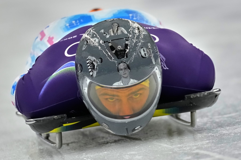 Ukrainischer Skeleton Pilot Will Mit Verbotenem Helm Starten ukrainischer-skeleton-pilot-will-mit-verbotenem-helm-starten