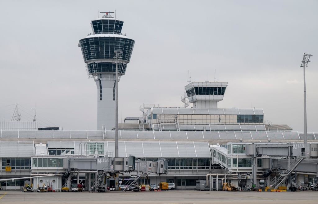 Brandgeruch im Tower: Flughafen München stellt Betrieb zum Teil ein