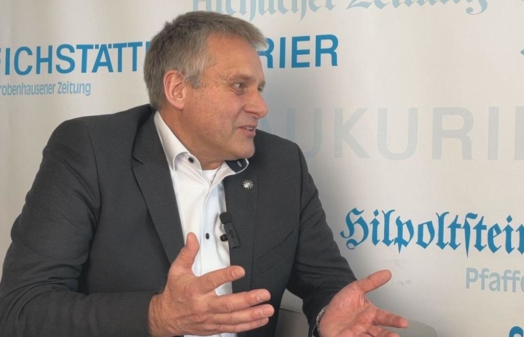 Max Und Mario Die Suche Nach Dem Goldschatz Download „Sprengt die üblichen Dimensionen“: Christian Klein über die Suche nach