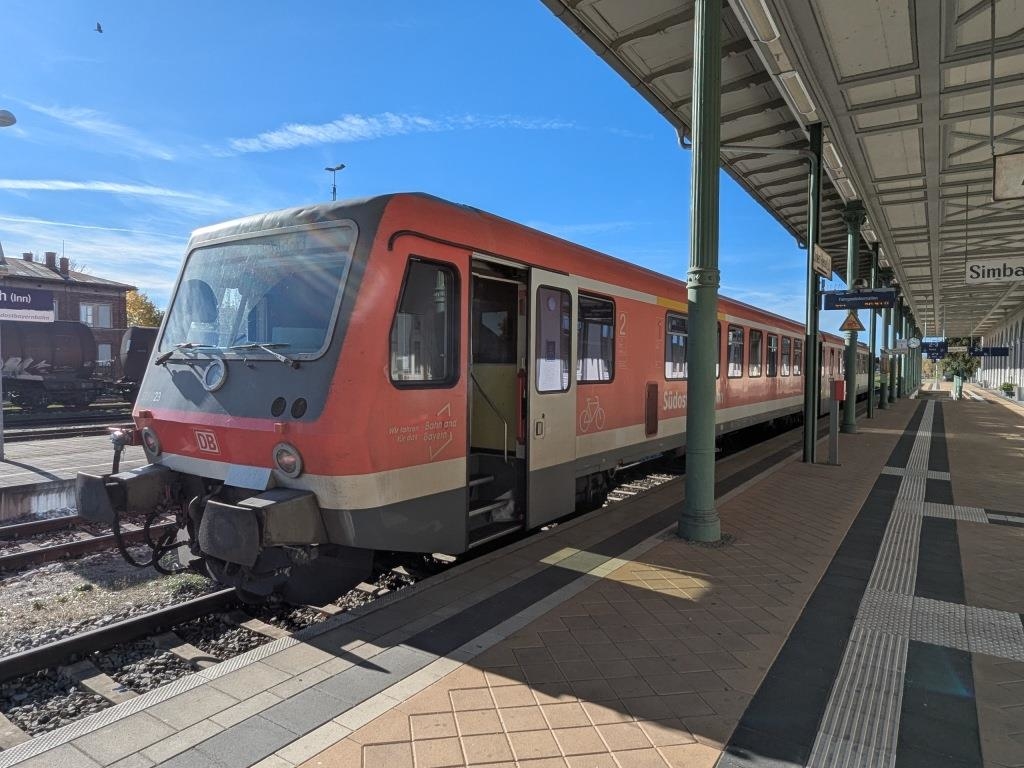 Nicht-Elektrifizierung der Bahnstrecke Simbach-Mühldorf: Aufs Abstellgleis geschoben