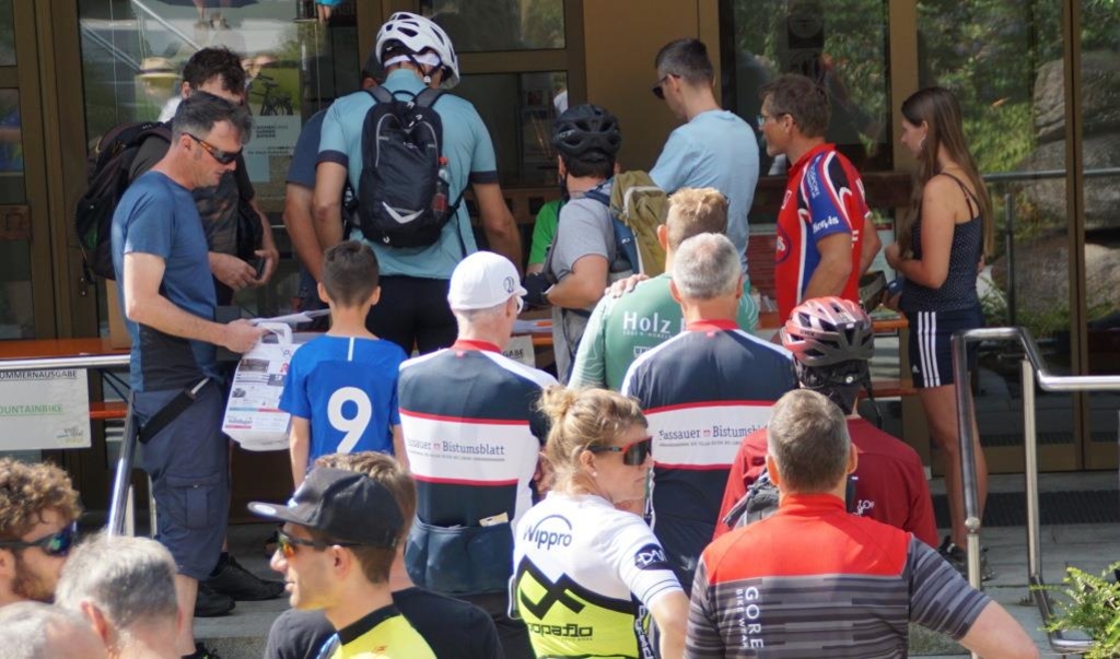 Beim „Quälspaß“ gibt’s sogar ein Küsschen vom Teufel