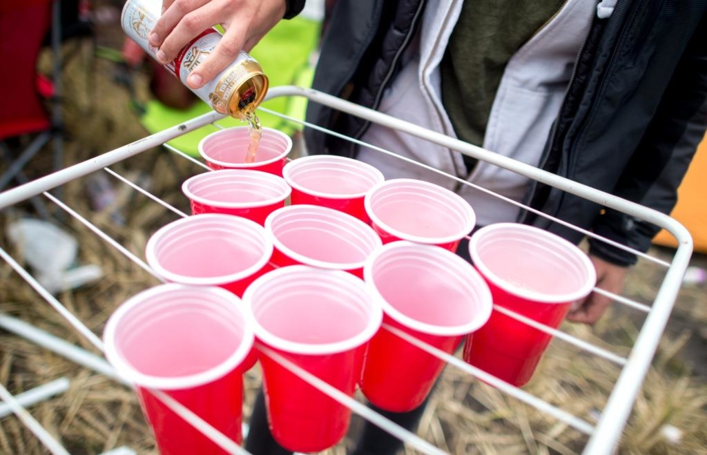 Wahlkampfveranstaltung für Jugend: Bierpong-Turnier der CSU Burghausen ...