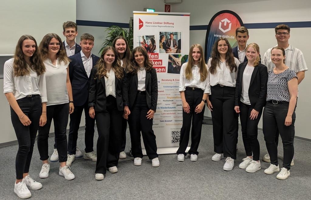 Erfolg für Gründer vom Viechtacher DvL-Gymnasium: Idee vom Radsch-Café ...