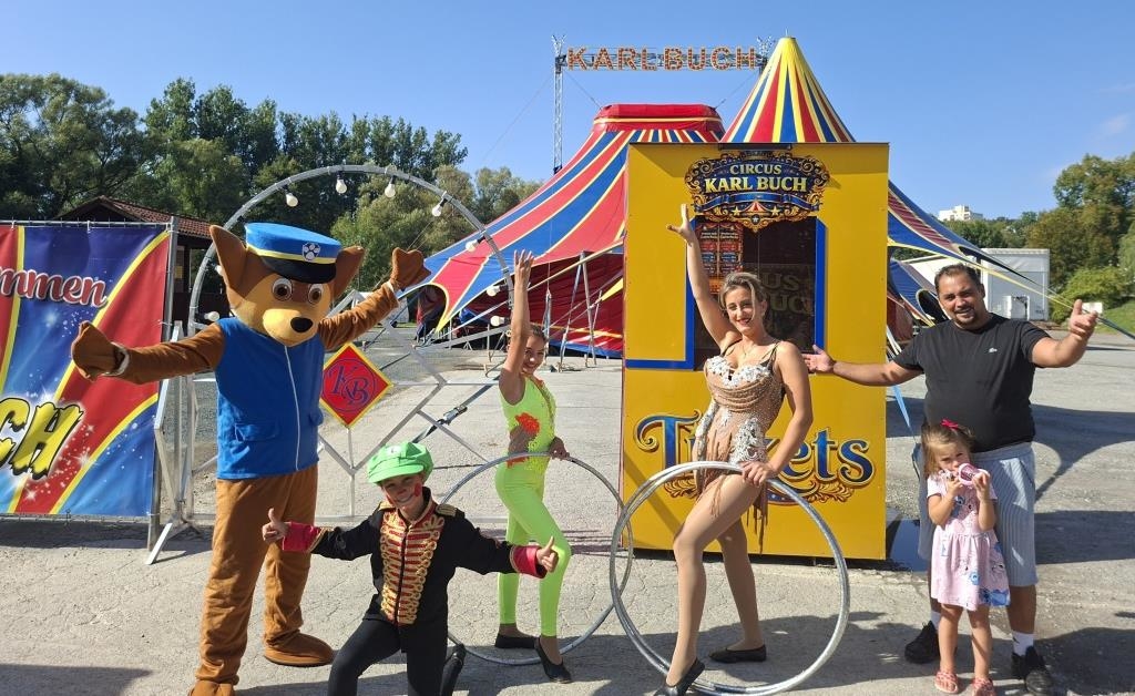 Circus has no more animals after seven generations - | Can that work?