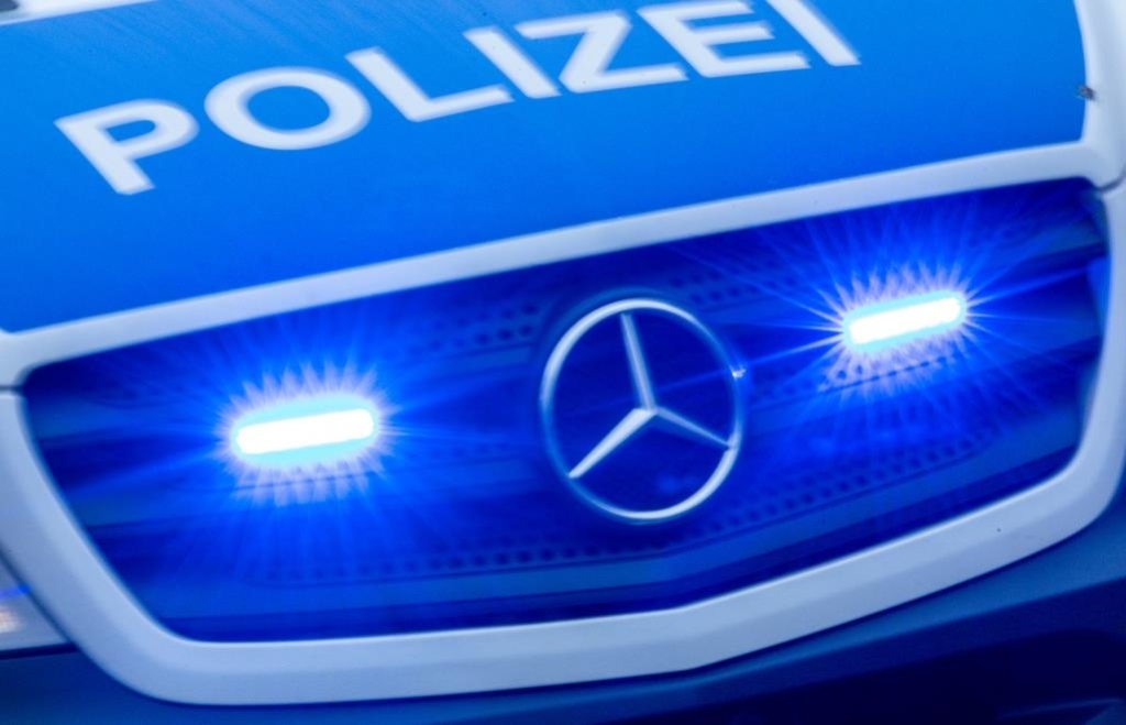 Schwerer Unfall bei Geiselhöring: Vier Verletzte, zwei davon schwer