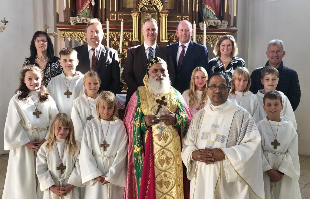 Indischer Bischof zu Besuch: Heimatordinarius von Pfarrer Joseph feiert ...