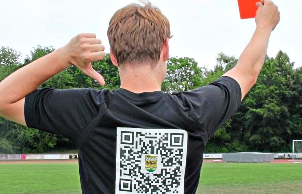 Deggendorf Referee Group uses a witty method to recruit new referees